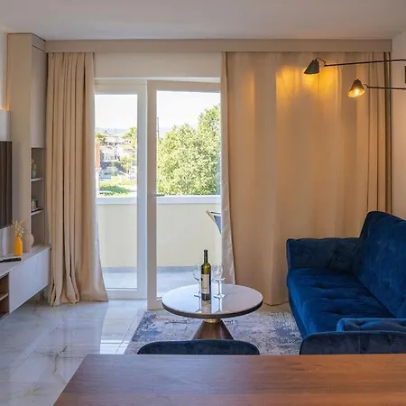 Blue Velvet Λομπάρδα